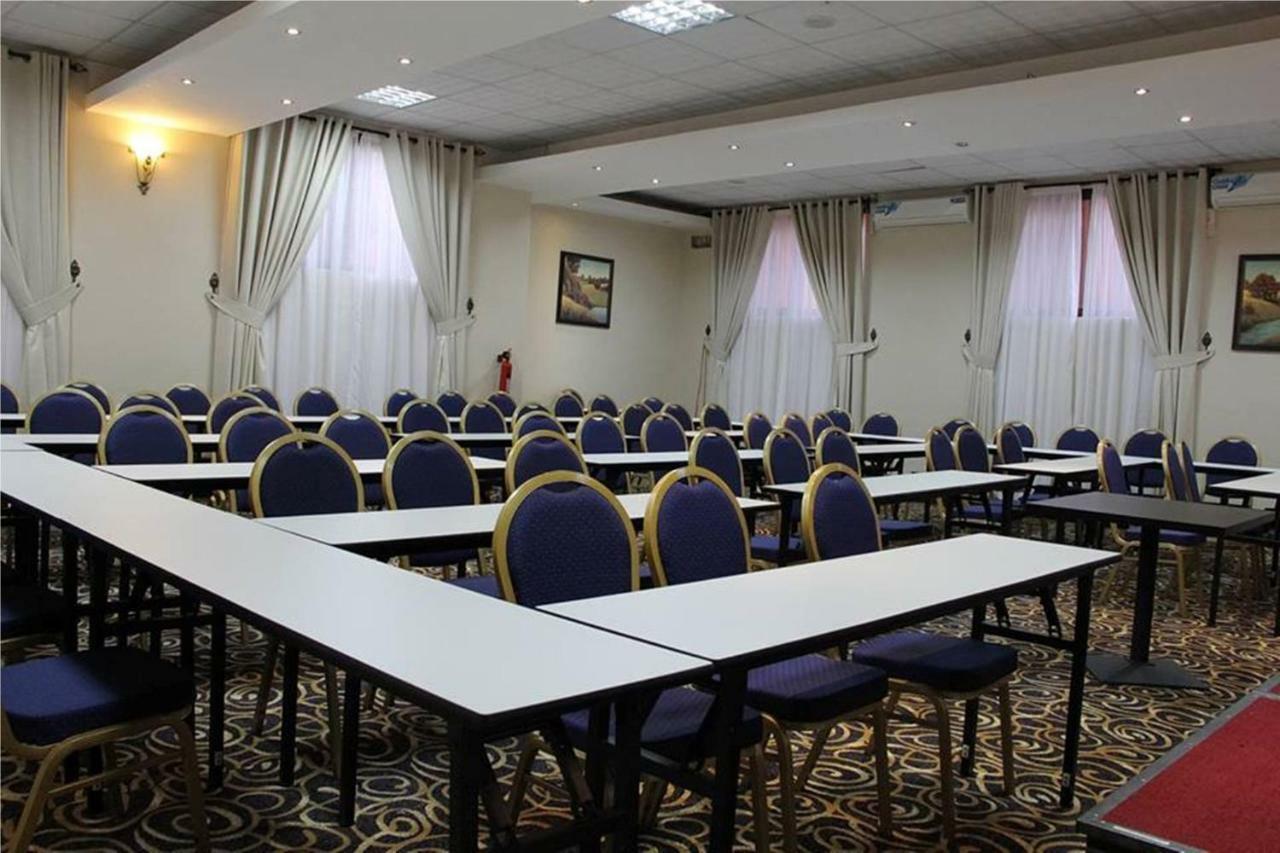 Sapphire Hotel Entebbe Kigo Kajansi Exteriér fotografie