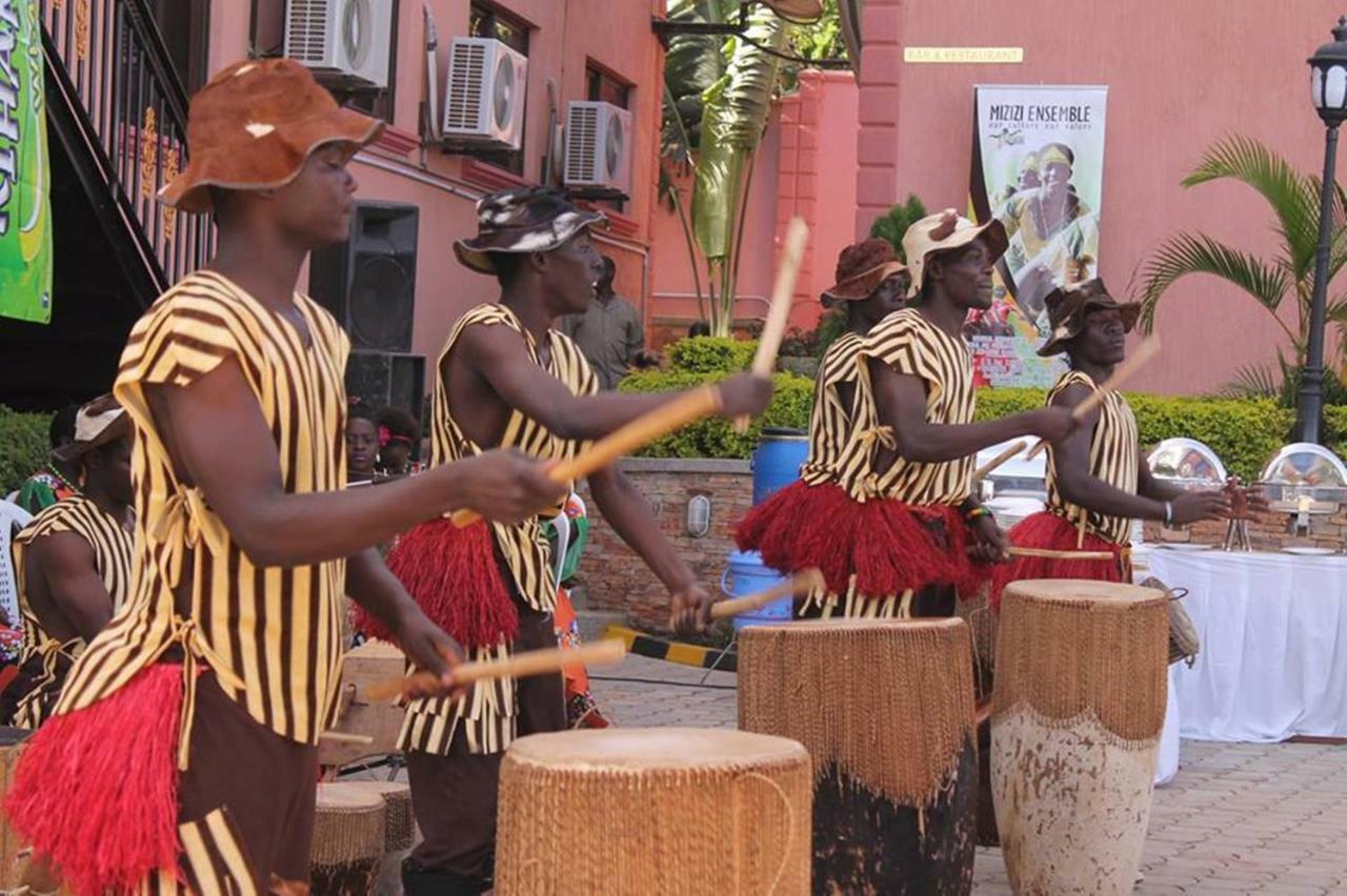 Sapphire Hotel Entebbe Kigo Kajansi Exteriér fotografie